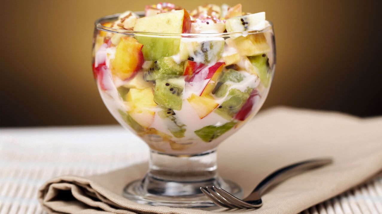Ensalada de froitas nun favorito da dieta